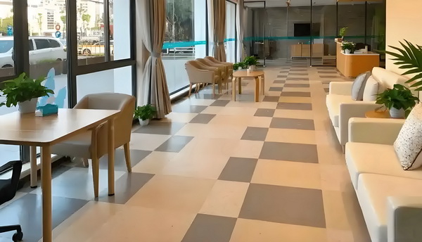 细节藏不住爱！白敬亭晒家意外暴露恋情？